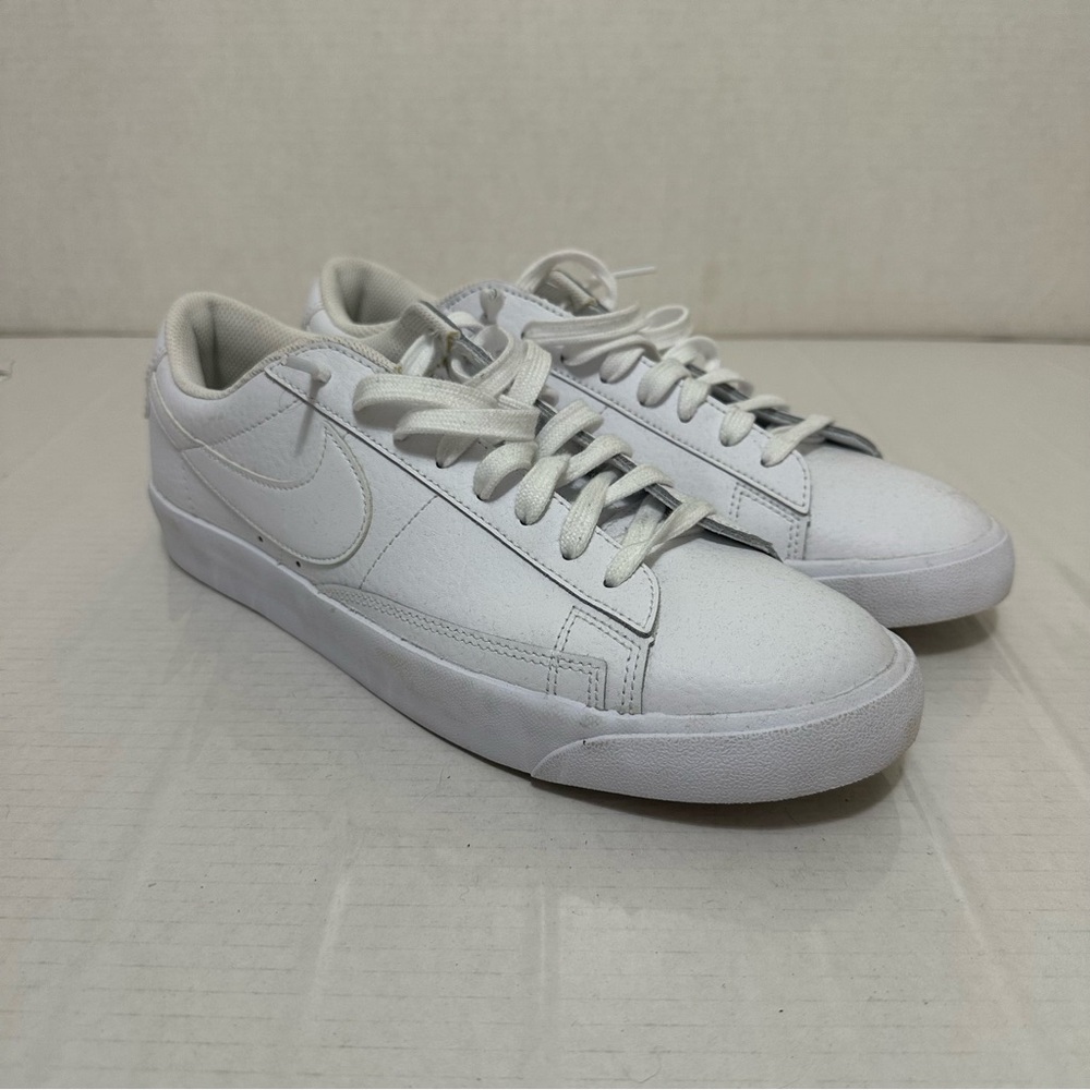 Nike blazer low top white leather men’s 10